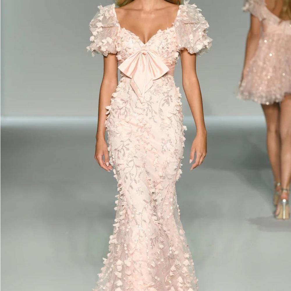 Sherri Hill 57047 blush pink gown puff sleeve floral appliqué with bow size 4